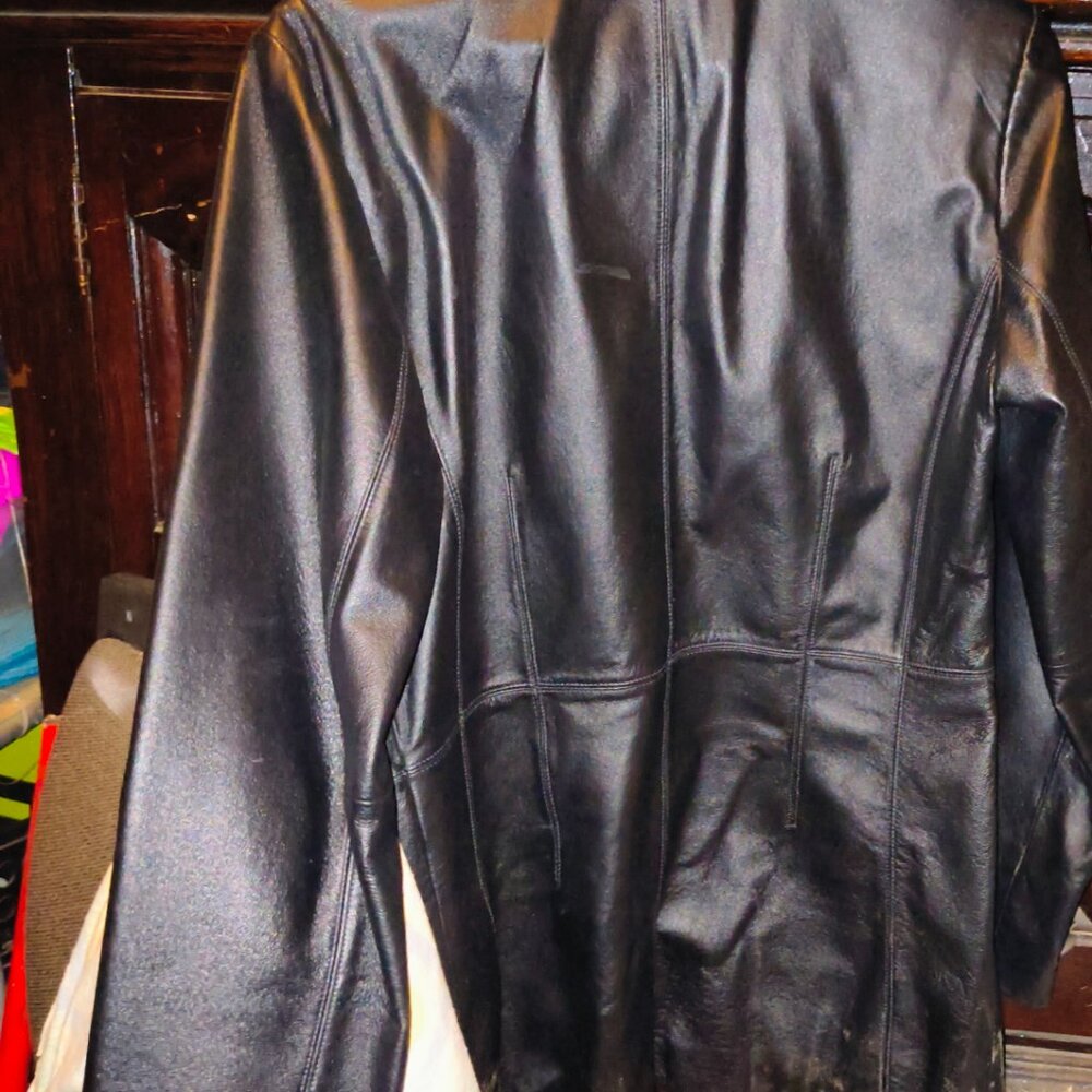 Genuine black leather coat - Picture 2 of 5